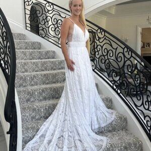 lace wedding dress